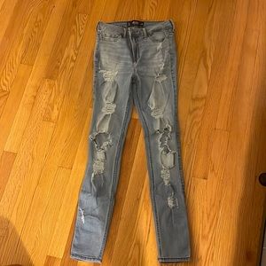 Hollister high rise blue jeans